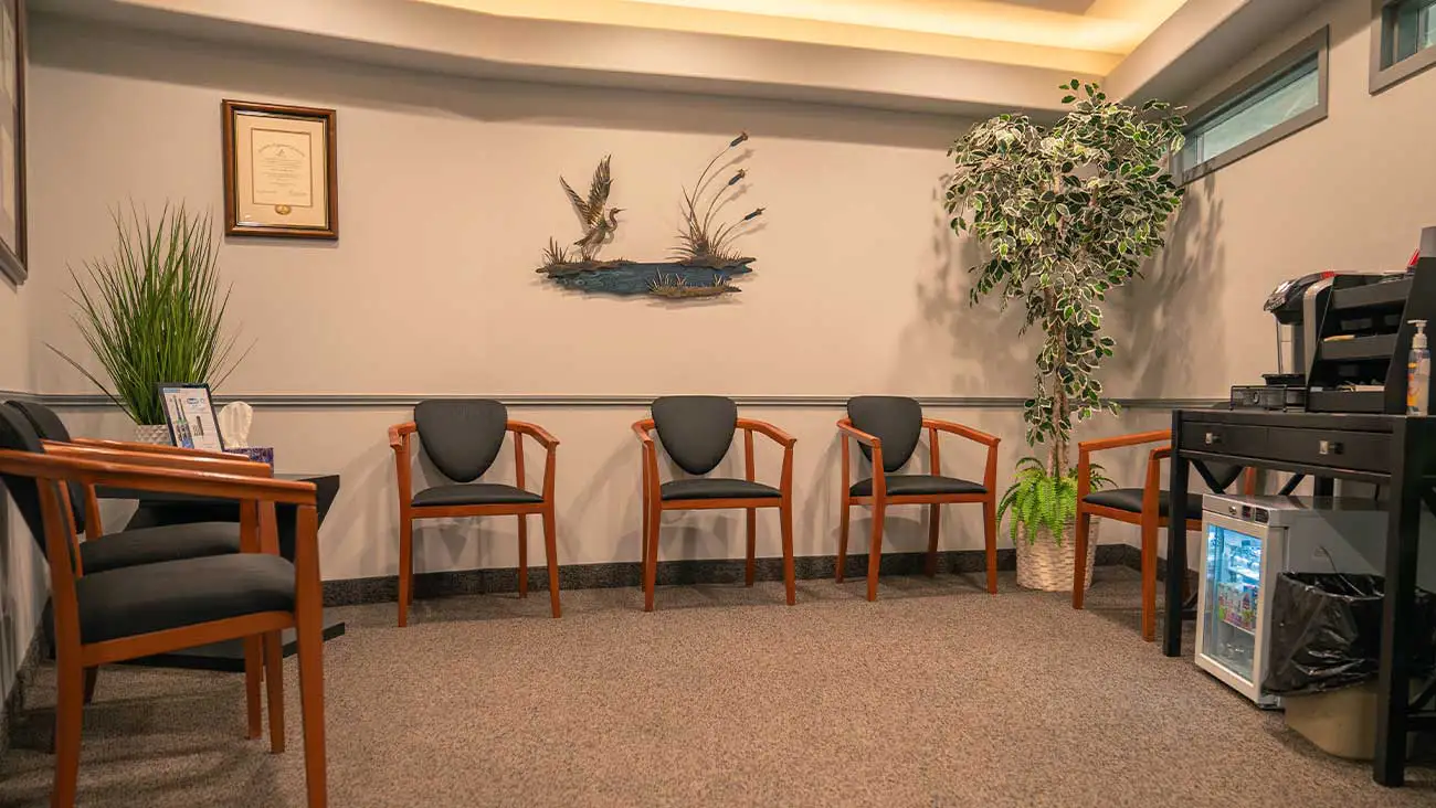 Waiting area and front desk at Lakeview Dental Center in Salem, OR 